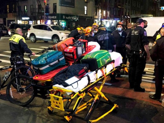 VIDEO: Arrestan en Nueva York a mujer que atropelló a manifestantes