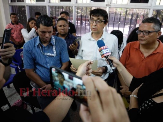 Dolor, abrazos y consternación en velorio de estudiante de periodismo