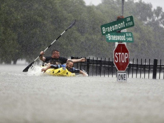 FOTOS: Impacto sin precedentes deja Harvey en Texas
