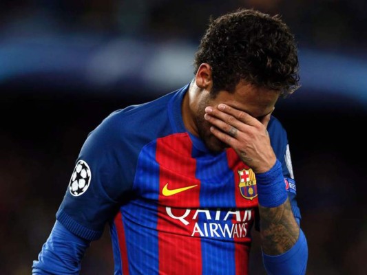 Manchester United y Manchester City están interesados en Neymar
