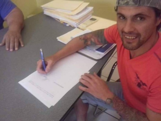 Ramiro Bruschi jugará el Ascenso con los Potros del Olancho FC