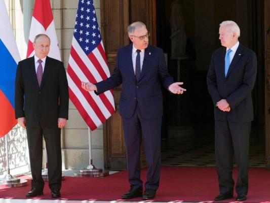 La cumbre entre Joe Biden y Vladimir Putin en Ginebra en imágenes