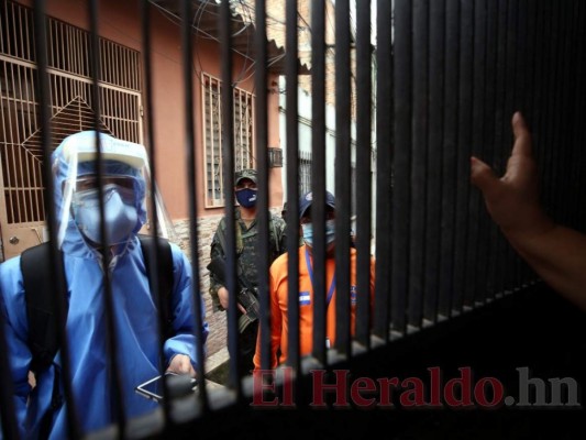 Brigadas médicas inician detección de casos de covid-19 en colonia Hato de Enmedio