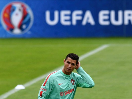 'Todavía no ganamos nada, pero intentaremos darlo todo', dice CR7