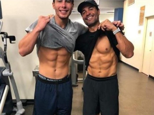 FOTOS: 10 famosos que tienen hijos más guapos que ellos