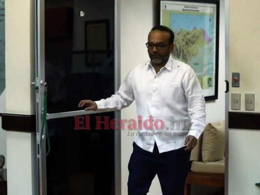 Galdames deja MiAmbiente para coordinar plan de reforestación nacional