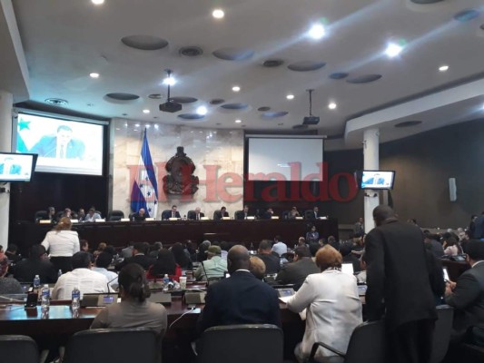 Congreso aprueba que la ENEE tenga acceso hasta L 6,500 millones para pago a generadores