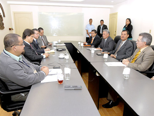 Planifican acciones conjuntas contra infiltración del narcotráfico en campaña política