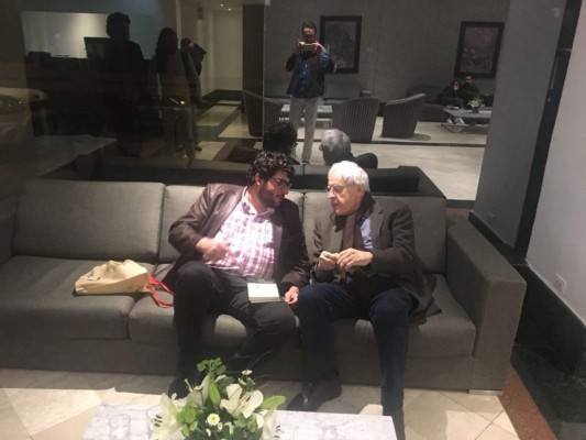 Rolando Kattán, funcionario y poeta galardonado