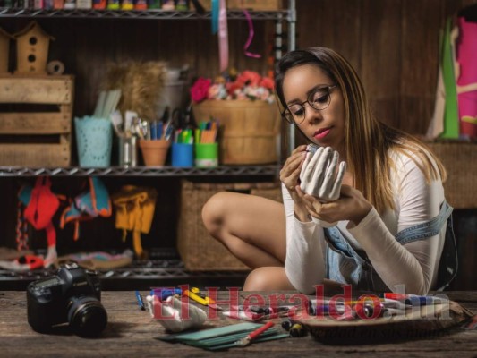 El arte en yeso que hace perdurable recuerdos de vida