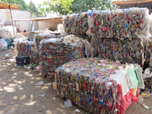Comayagua incursiona en el reciclaje