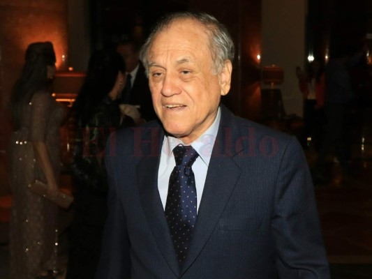 Fabián Coito tiene la venia de Chelato Uclés para dirigir la Selección de Fútbol de Honduras