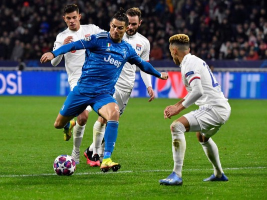 Lyon gana 1-0 a Juventus y toma ventaja en octavos de Champions League