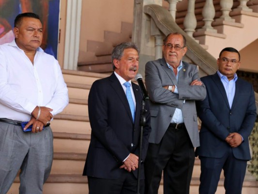 Paro de transporte afectaría planes de desarrollo de las municipalidades, según Amhon