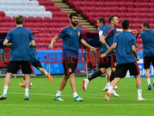 España vence a Irán con gol de Diego Costa