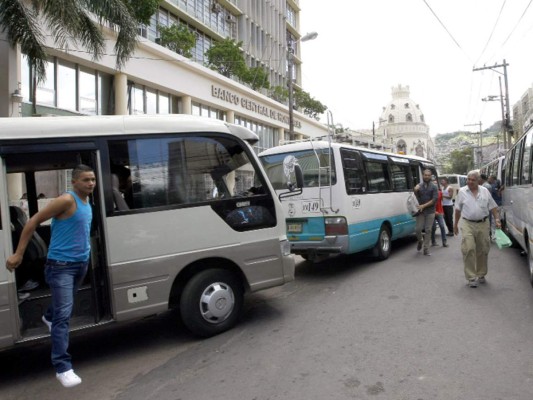 Regularán rutas de buses en el centro de Tegucigalpa