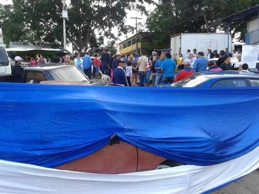 Honduras: Protesta por mal estado de calles