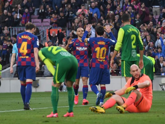 Barcelona derrota 5-0 al Eibar con cuatro goles de Messi