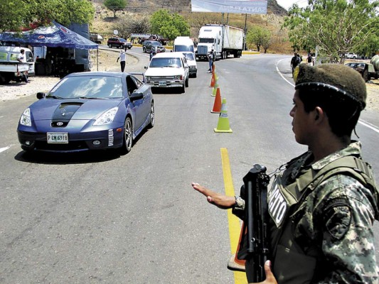 Aumentan vigilancia en ejes carreteros
