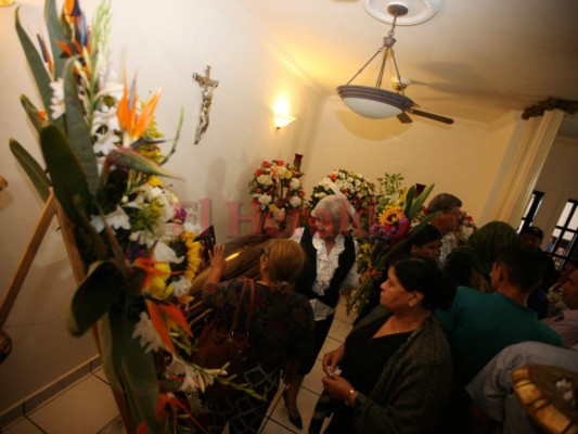 Así fue el sentido adiós a Jorge Montenegro, creador de 'Cuentos y Leyendas de Honduras'