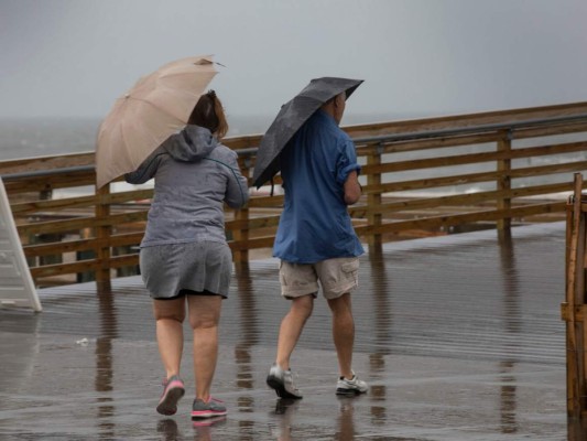 Fay se degrada a ciclón post tropical sobre Nueva York&nbsp;&nbsp;