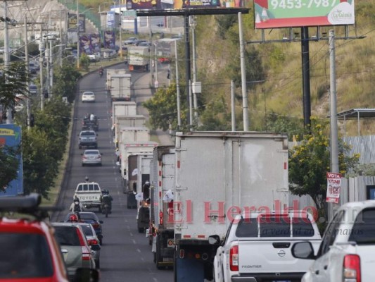 Sin retraso salen camiones con maletas electorales para segunda ruta (FOTOS)