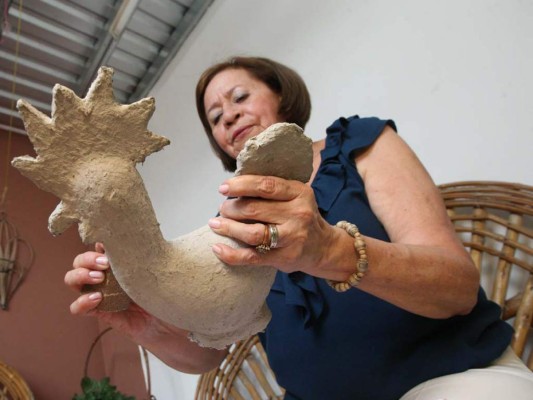 Capitalinos dedican sus horas libres al reciclaje de materiales y al coleccionismo