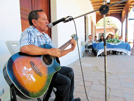 Vecinos de Choluteca inician la mañana con actos culturales