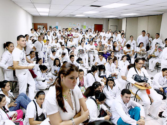Mora quirúrgica podría saldarse hasta 2013 en el hospital Escuela