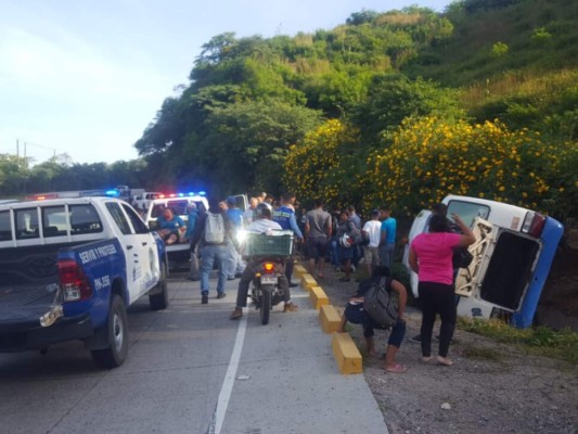 Las imágenes que dejó el accidente en el km 41 de la carretera al sur