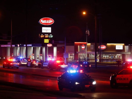 Cinco muertos deja tiroteo en una gasolinera de Springfield, Misuri