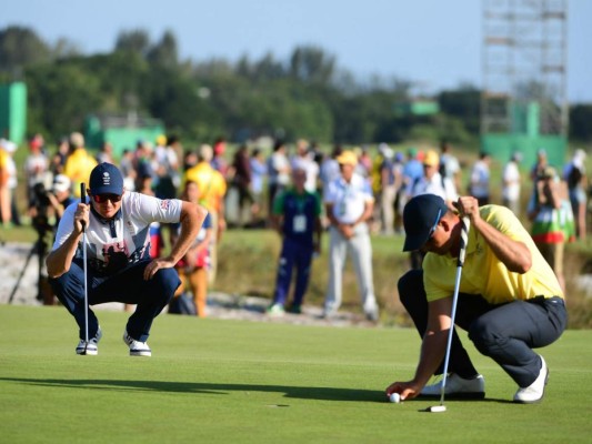 El británico Justin Rose, primer campeón olímpico de golf en 112 años en Rio-2016