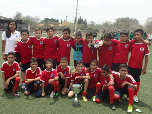 Interamerican School lista para el año escolar 2017