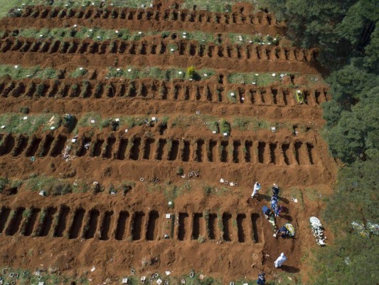 Drama en cementerios del mundo ante miles de muertos por coronavirus