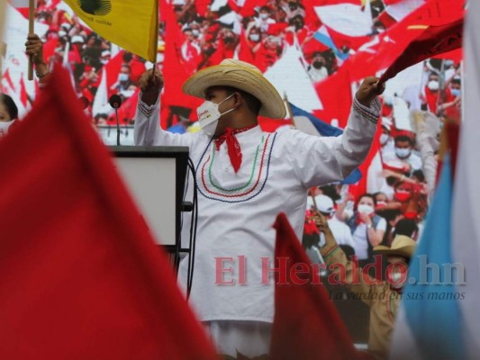 Junto a Nasralla, Doris Gutiérrez y Milton Benítez, candidata de Libre hace cierre de campaña en Tegucigalpa