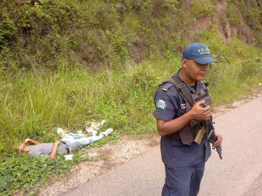 Acribillan a un joven en el desvío a Tatumbla
