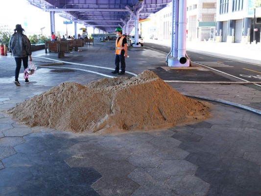 Costa este de EEUU se prepara para recibir a Isaías con fuerza de huracán