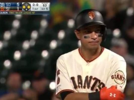 Fue futbolista y hoy triunfa como el único hondureño clasificado a una serie mundial del béisbol: trayectoria de Mauricio Dubón
