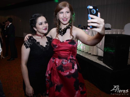 Elegante Cita Estudiantil cena de los seniors de la Elvel School