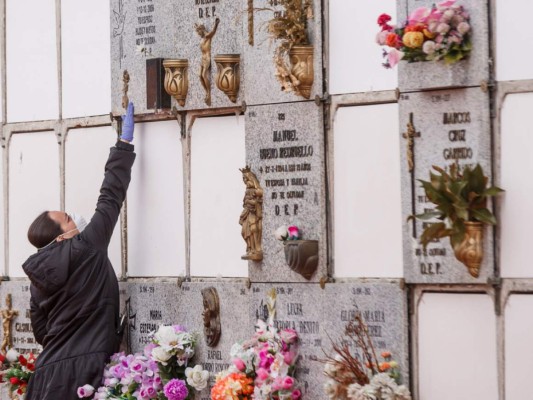 España vive su día más mortífero pero confía estar cerca del 'pico' de contagios&nbsp;&nbsp;