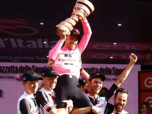 Tom Dumoulin deja a Quintana sin el Giro de Italia del centenario