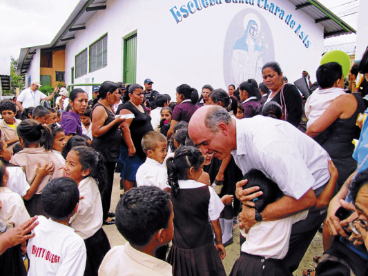 Honduras: Servidores de Dios y el prójimo en La Paz