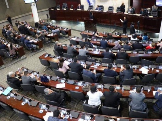 Buscan en el Congreso Nacional derogar 34 artículos del Código Penal