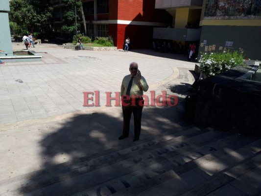 Esto hizo Francisco Herrera en su primer día en funciones como nuevo rector de la UNAH