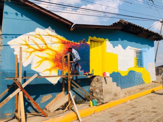 Cantarranas amplía a 102 murales su galería de arte al aire libre