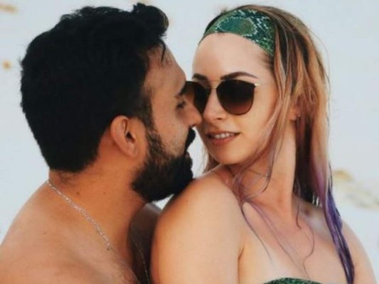 ¿Embarazada? El curioso regalo con el que YosStop sorprendió a su novio