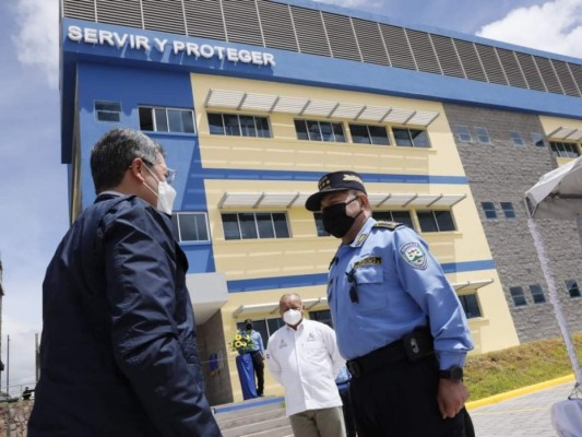FOTOS: Así luce el moderno edificio de la Policía Nacional en la San Miguel