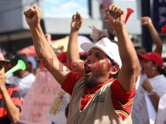 Las imágenes que no vio de la masiva marcha de la Alianza de Oposición&nbsp;&nbsp;