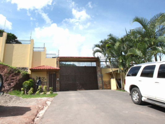 'Pepe' Lobo recibe a magistrados de Corte Centroamericana de Justicia