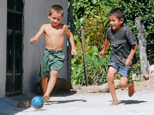 ¡Dibujemos una navidad rebosante de sonrisas!